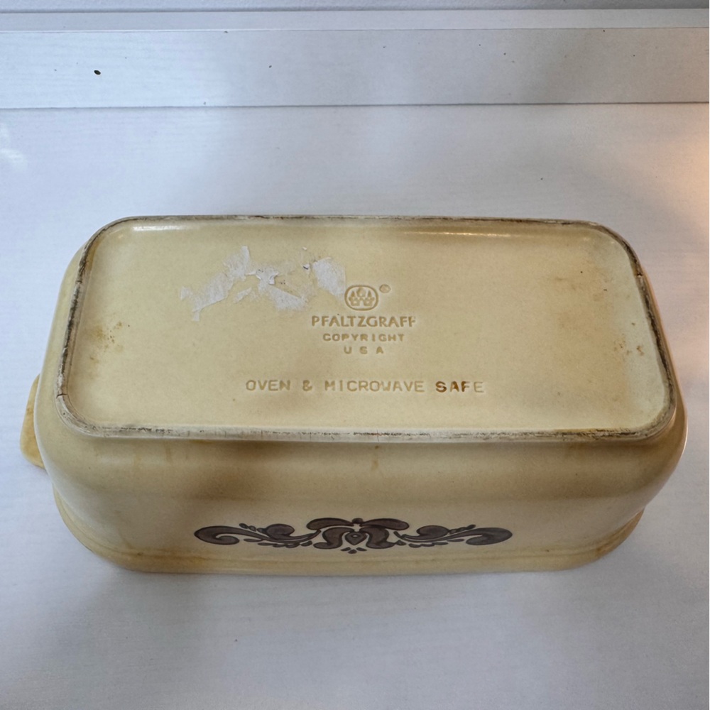 Pfaltzgraff Cream and Brown Ceramic Baking Dish - Picture 3 of 3